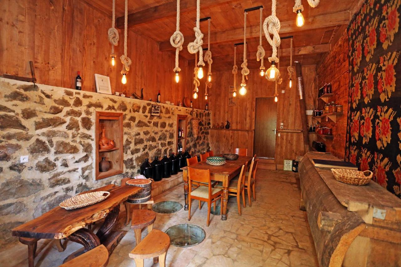 Sadmeli Winery Hotel Ambrolauri Exterior foto